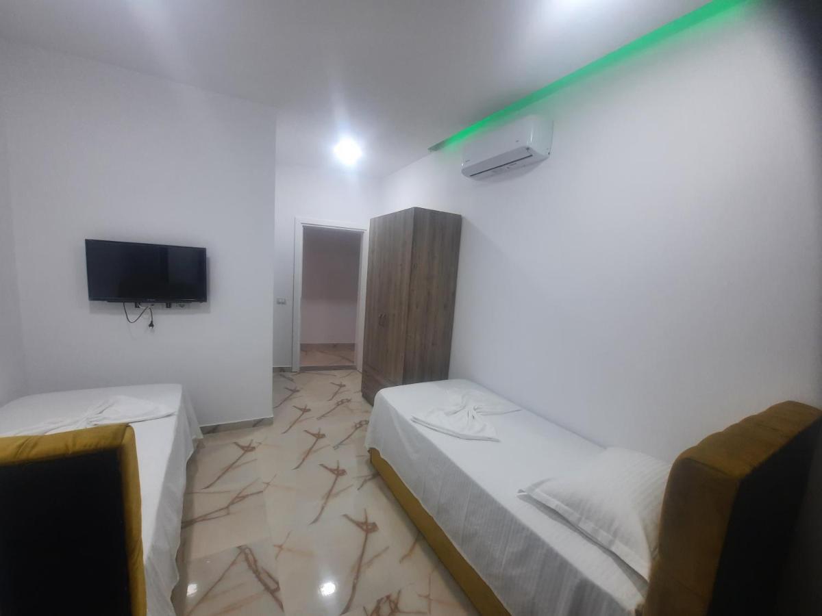 Hotel Megniar 3*